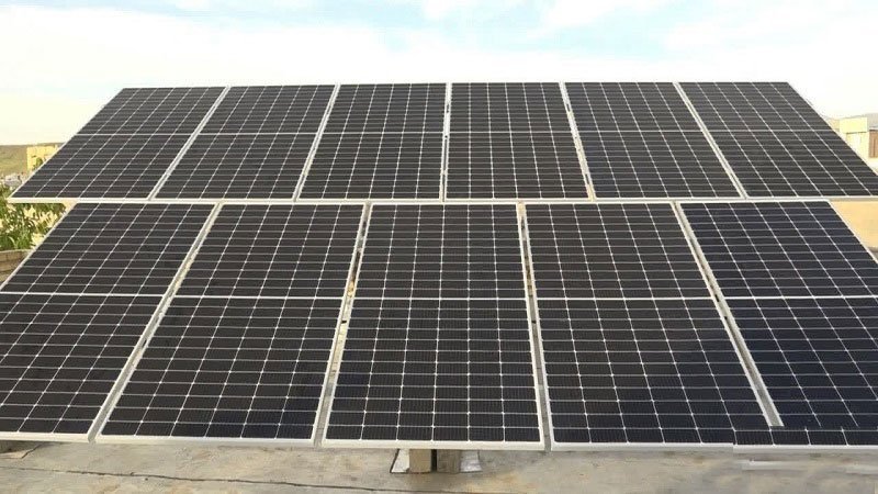 بهره برداری از اولین نیروگاه خورشیدی متصل به شبکه در آذربایجان غربی